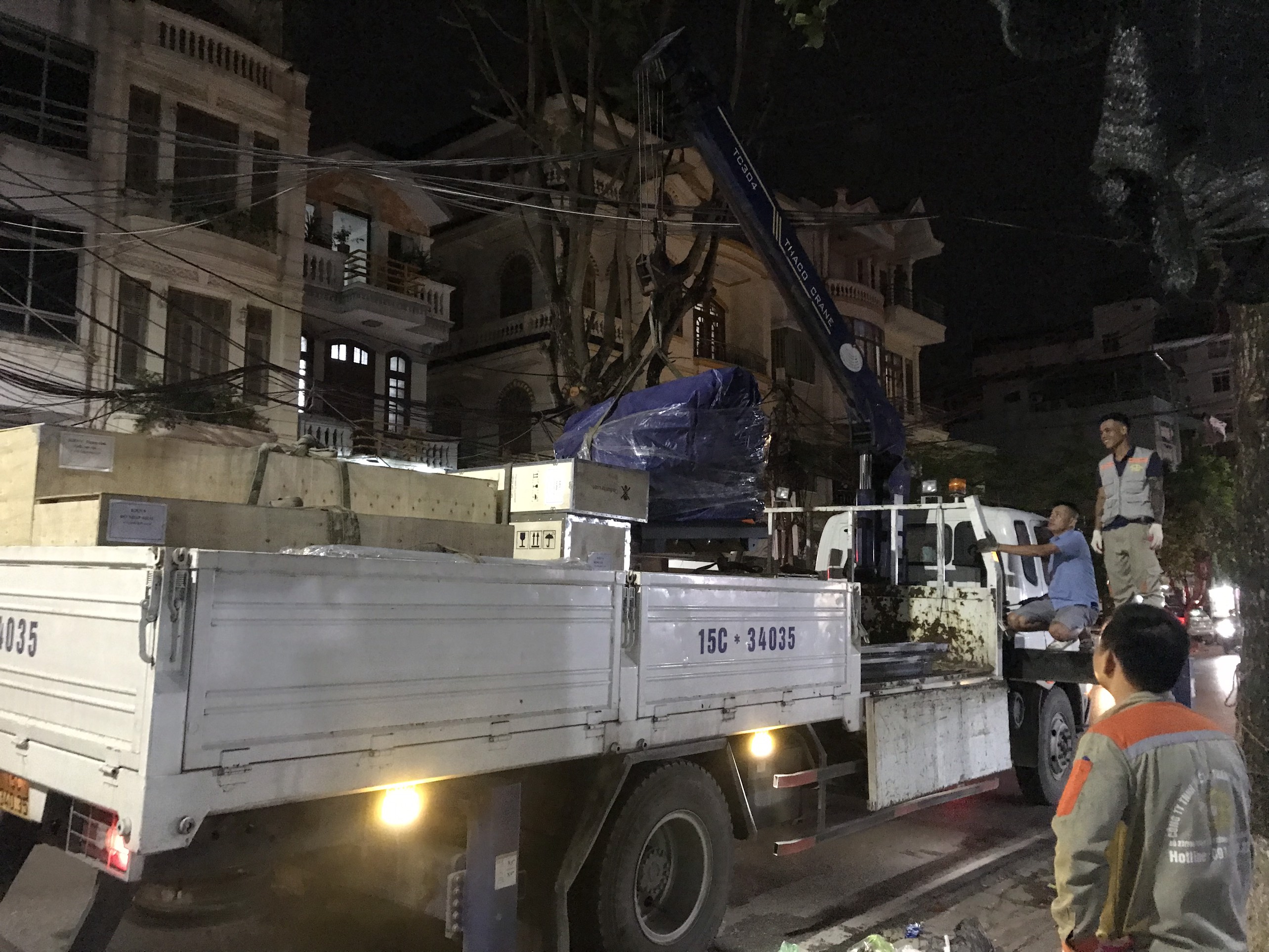 Chuyển hàng về công trình tại Đặng Kim Nở, Cát Dài, Lê Chân, Hải Phòng